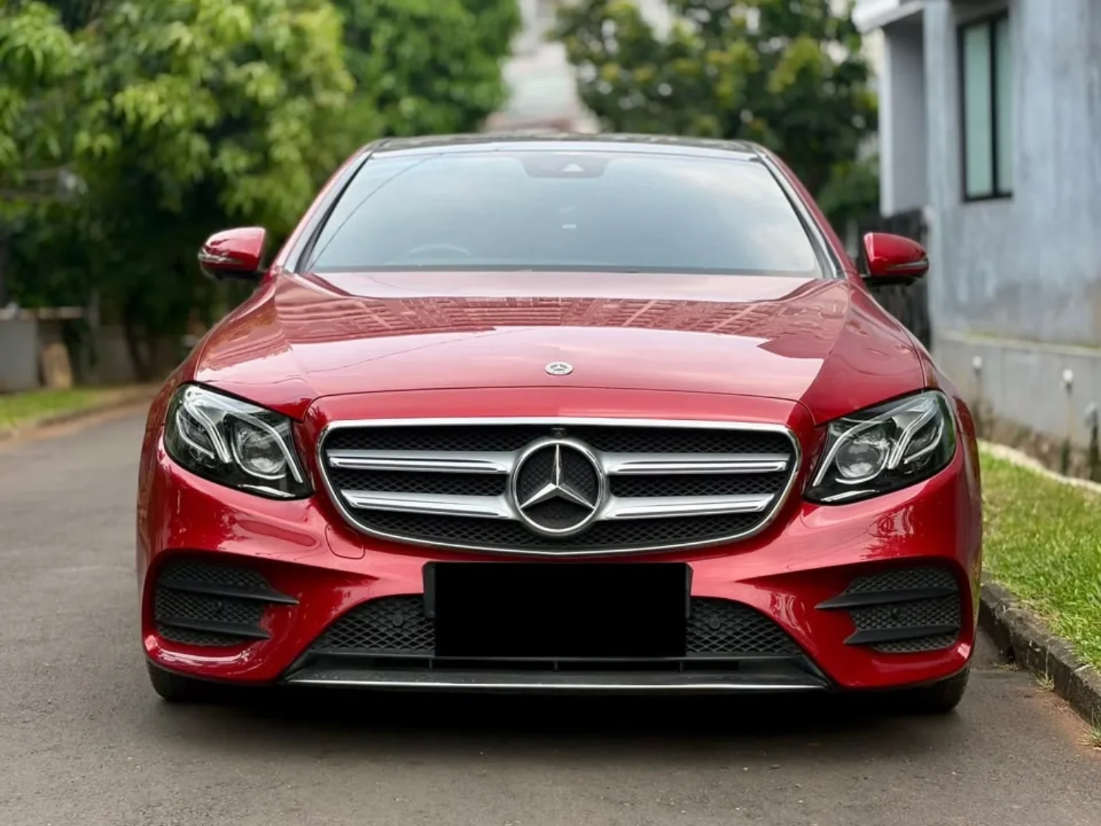 MERCEDES-BENZ E350 AMG 2019